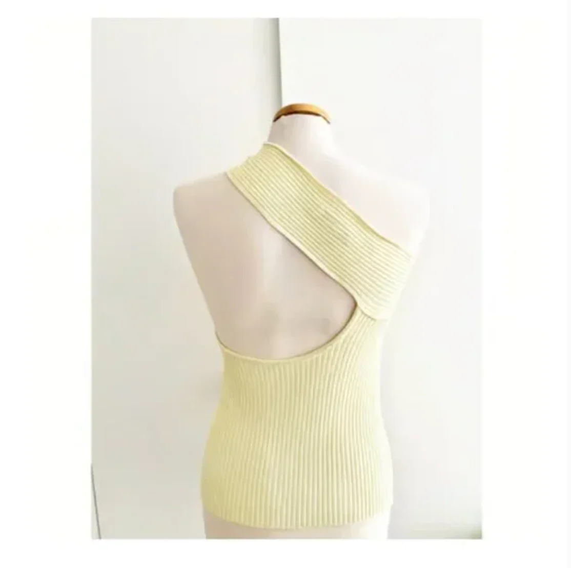 Aeron Knit Top - Image 2